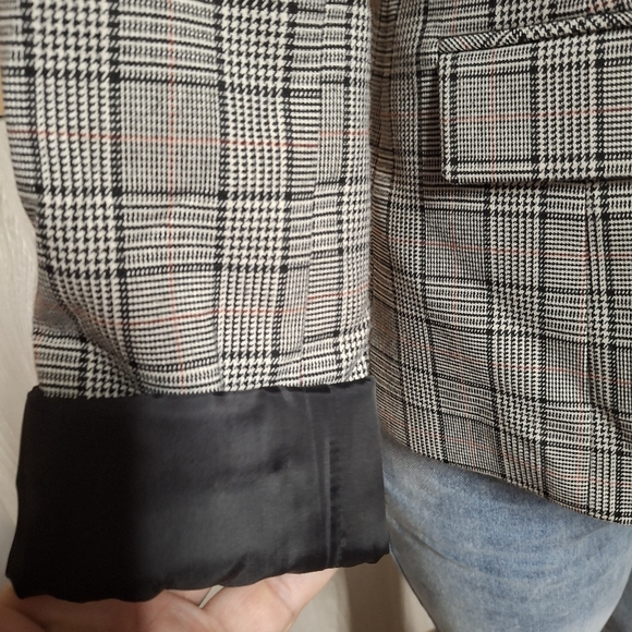 💋Nine West Women's Black and White Checkered Blazer💋 - Picture 4 of 7